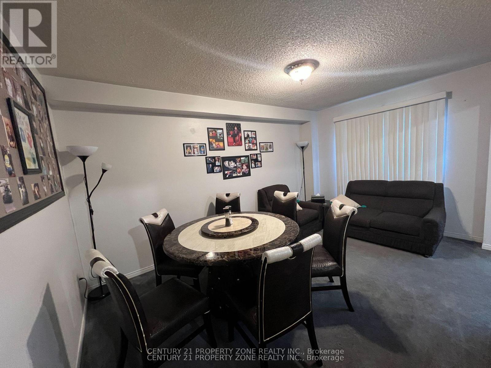 3242 Tortola Court, Mississauga, ON - Indoor Photo Showing Dining Room