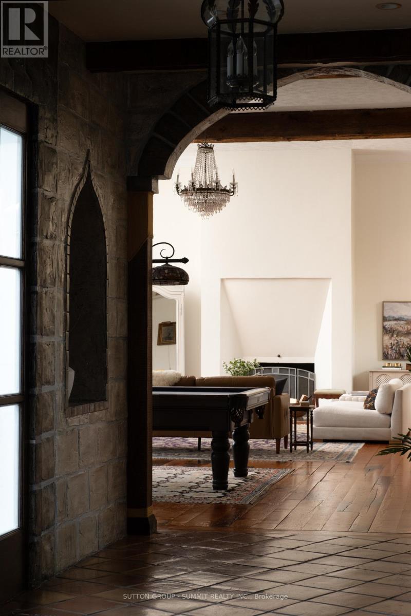 1198 Tiny Beaches Road N, Tiny, ON - Indoor Photo Showing Other Room