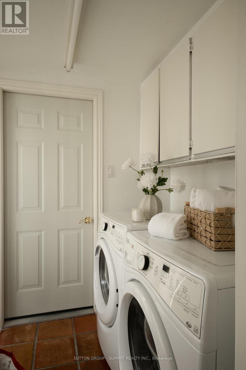 1198 Tiny Beaches Road N, Tiny, ON - Indoor Photo Showing Laundry Room