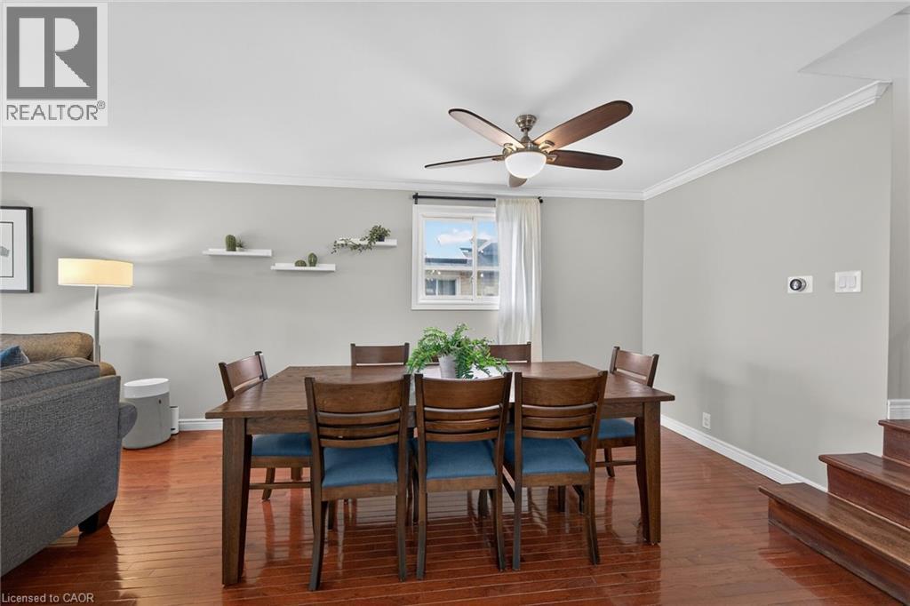 135 Independence Drive, Hamilton, ON - Indoor Photo Showing Dining Room
