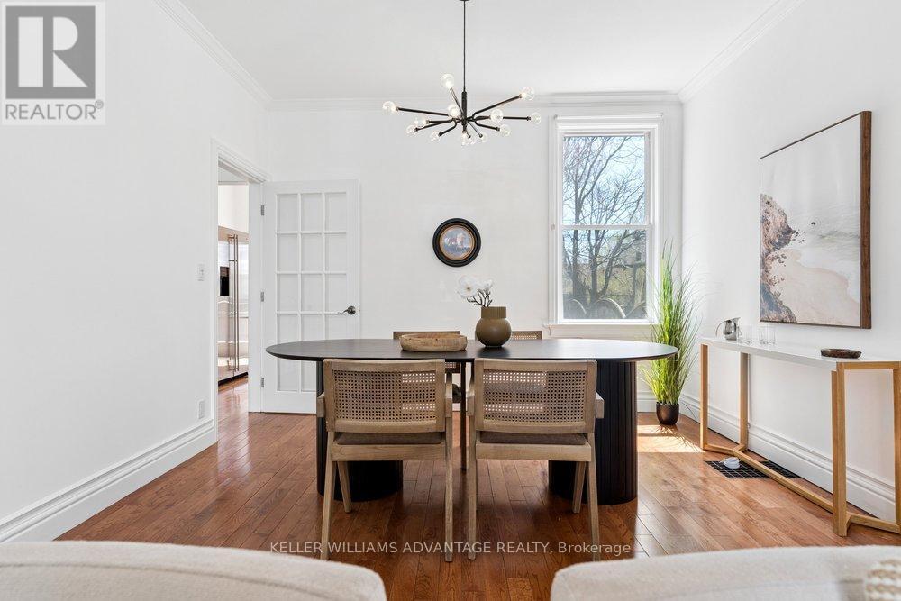 5 Mark Street, Toronto, ON - Indoor Photo Showing Dining Room