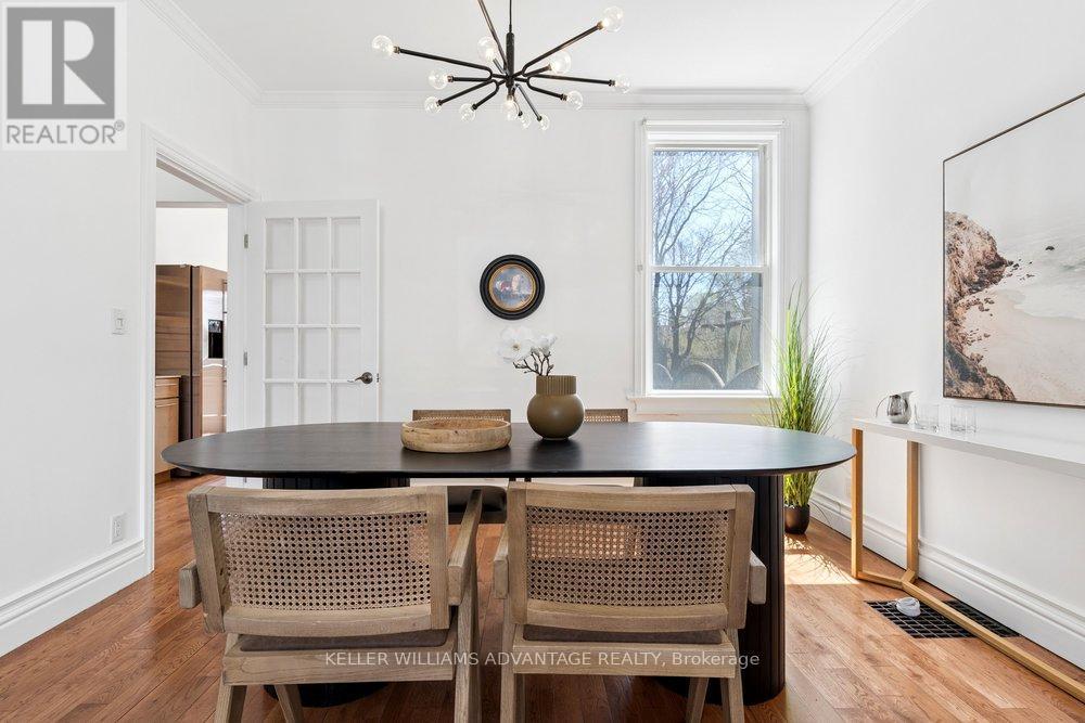 5 Mark Street, Toronto, ON - Indoor Photo Showing Dining Room