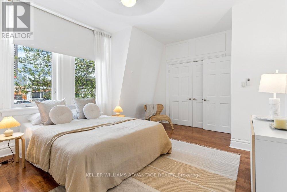 5 Mark Street, Toronto, ON - Indoor Photo Showing Bedroom