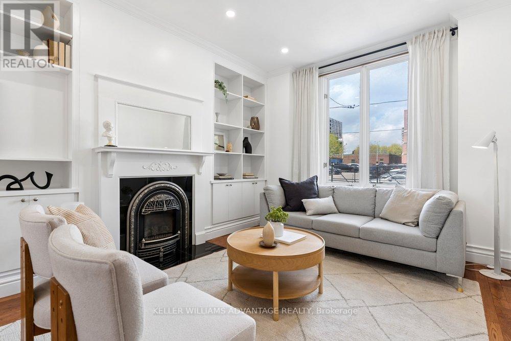 5 Mark Street, Toronto, ON - Indoor Photo Showing Living Room With Fireplace