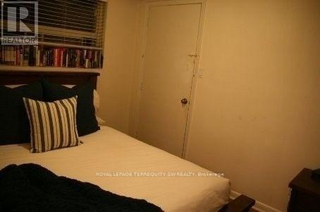 3 - 192 Kenilworth Avenue E, Toronto, ON - Indoor Photo Showing Bedroom