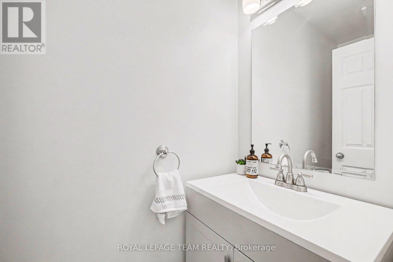 159 Montmorency Way, Ottawa, ON - Photo Showing Bathroom