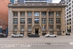 303-73 Richmond Street WToronto, ON M5H 4E8
