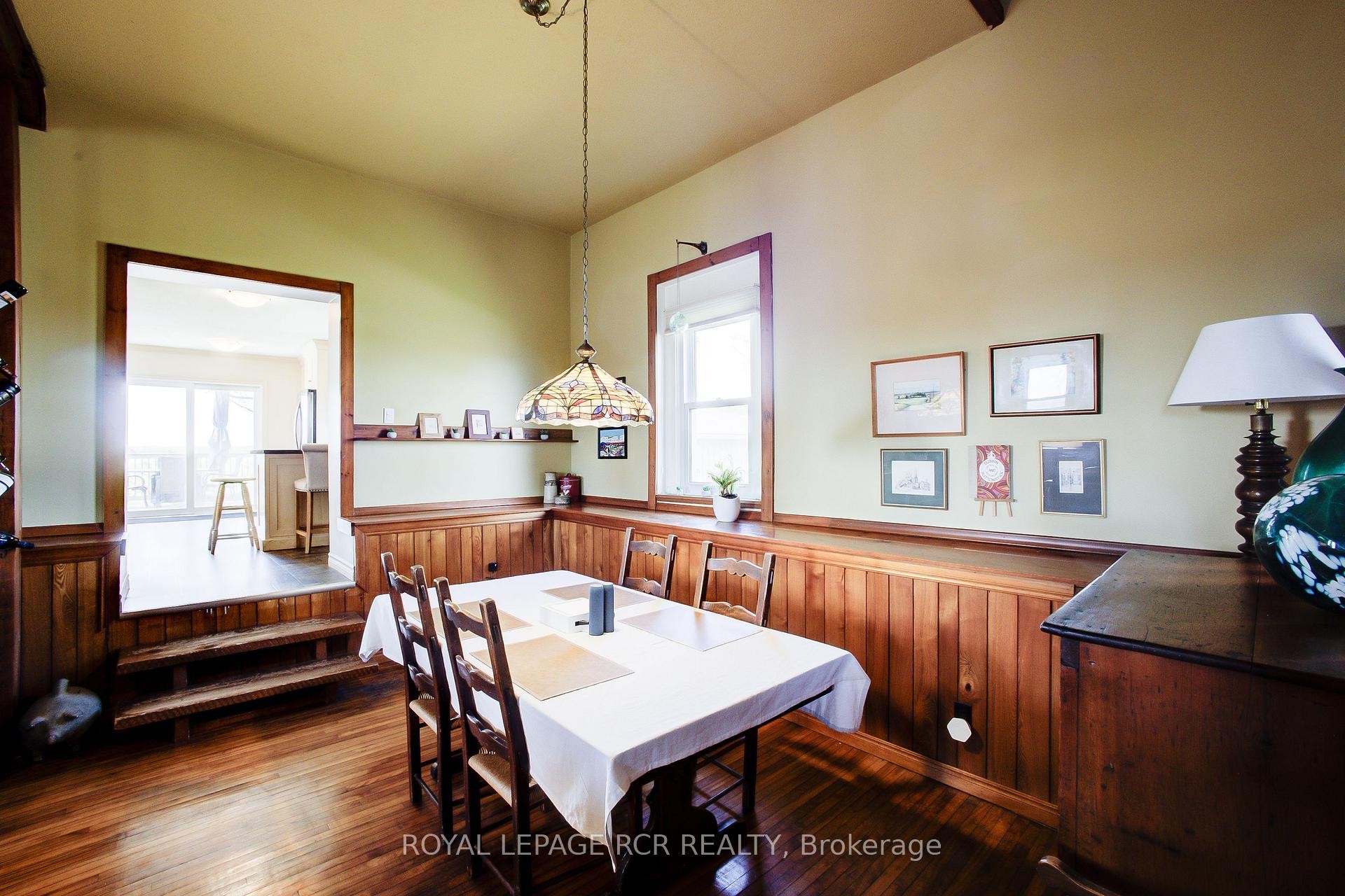 8542 Concession 12 N/A, Mapleton, ON - Indoor Photo Showing Dining Room