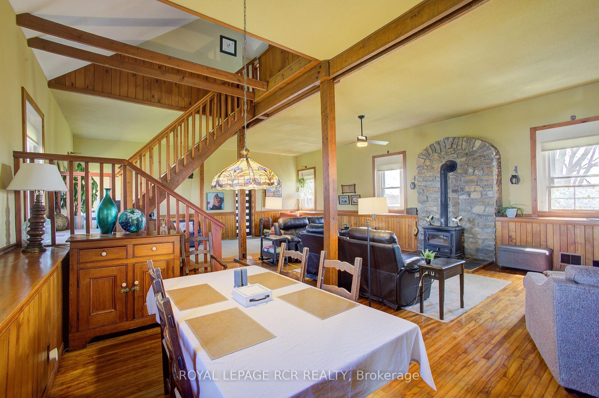 8542 Concession 12 N/A, Mapleton, ON - Indoor Photo Showing Dining Room