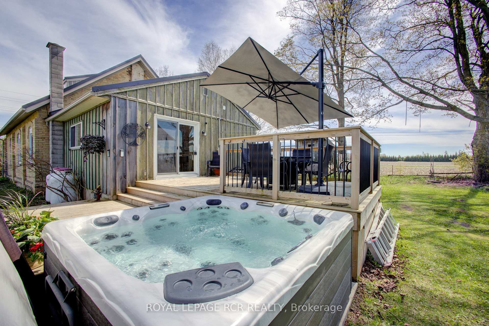 8542 Concession 12 N/A, Mapleton, ON - Outdoor With Deck Patio Veranda