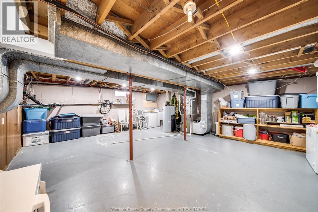 18 Campbell, Merlin, ON - Indoor Photo Showing Basement