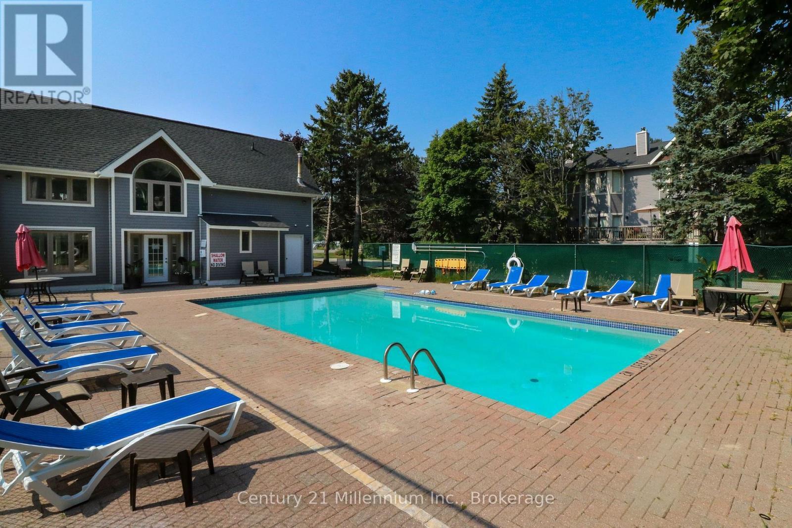 36 Lighthouse Lane E, Collingwood, ON - Outdoor With In Ground Pool With Deck Patio Veranda