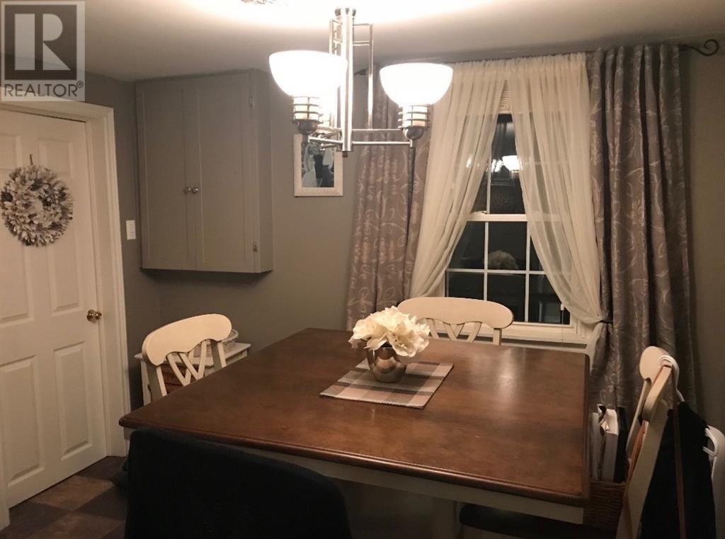 55 Conception Bay Highway, Conception Harbour, NL - Indoor Photo Showing Dining Room