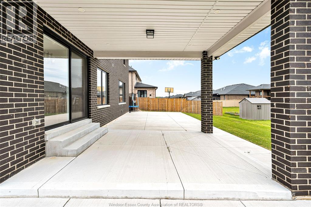 635 Marche Street, Lakeshore, ON - Outdoor With Exterior