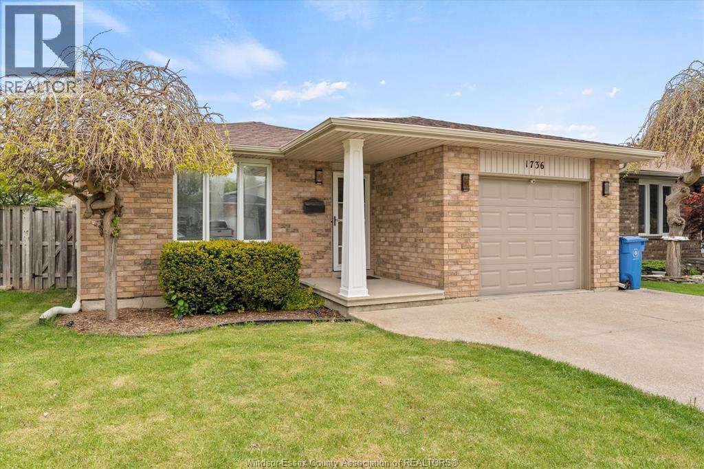 1736 Vicky Circle, Windsor, ON - Outdoor