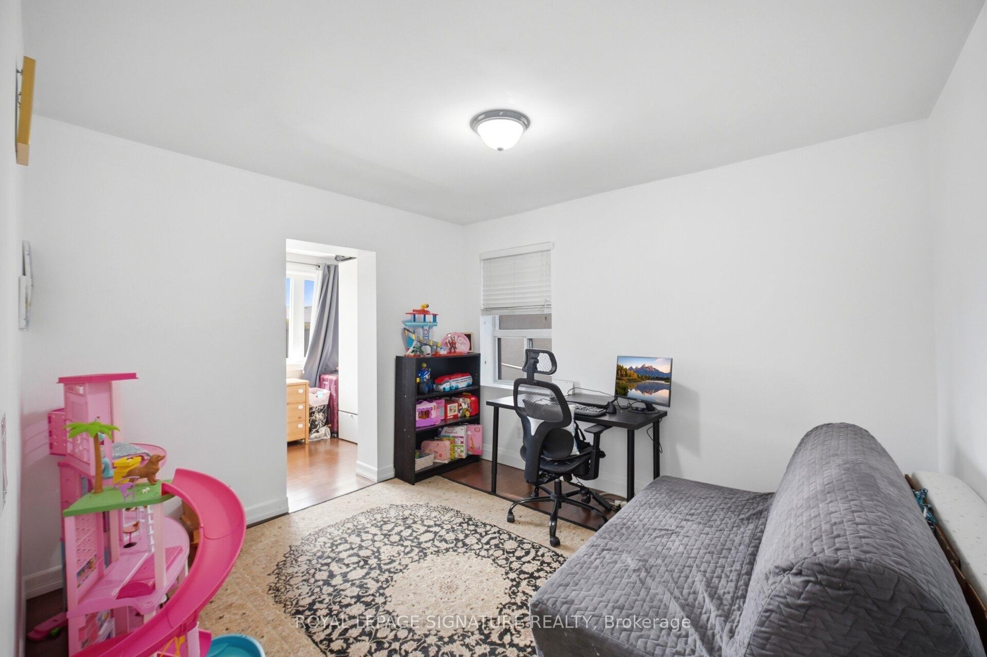 1-2000 Dufferin Street, Toronto, ON