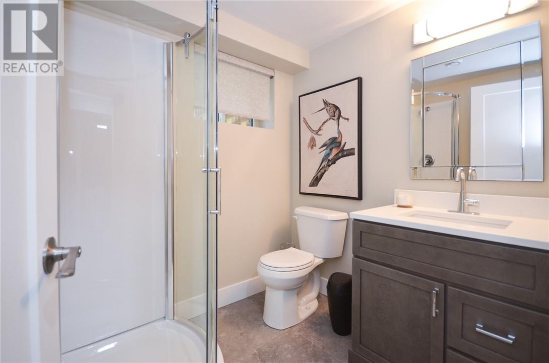 1855 Springdale Crescent, Sudbury, ON - Indoor Photo Showing Bathroom
