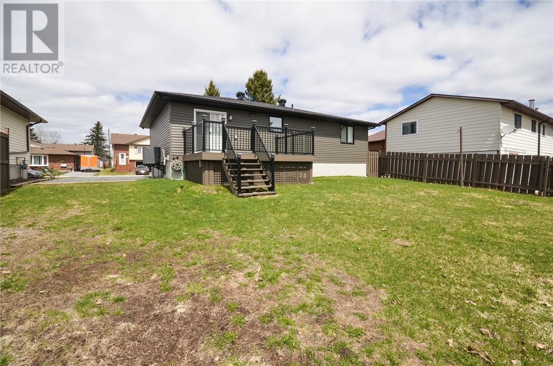 1855 Springdale Crescent, Sudbury, ON - Outdoor