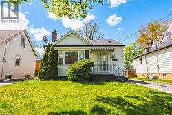 242 EAST 43RD Street Hamilton, ON L8T 3C5