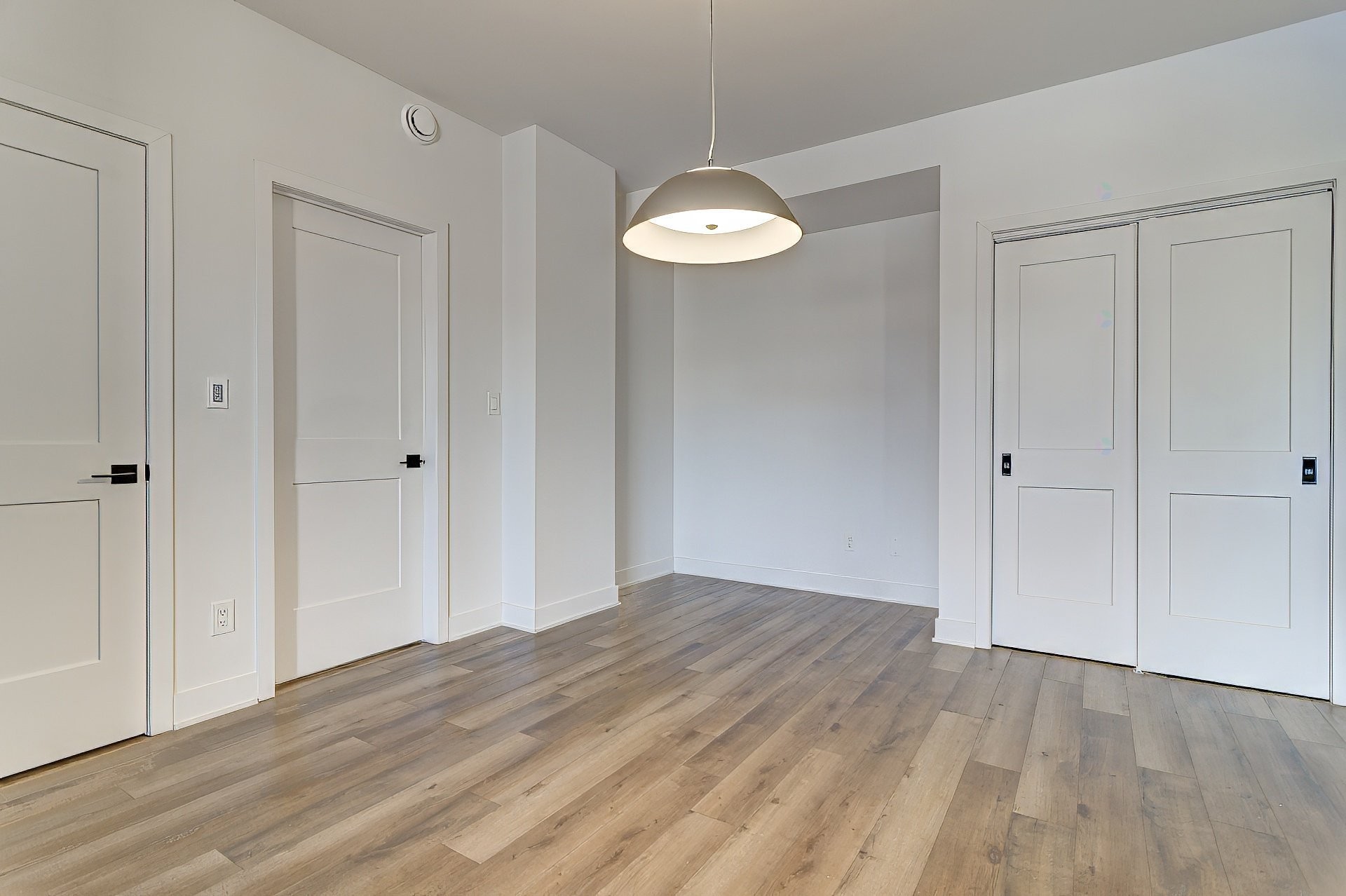 Bureau - 209-2020 Rue Lucien-Thimens, Montréal (Saint-Laurent), QC - Indoor Photo Showing Other Room