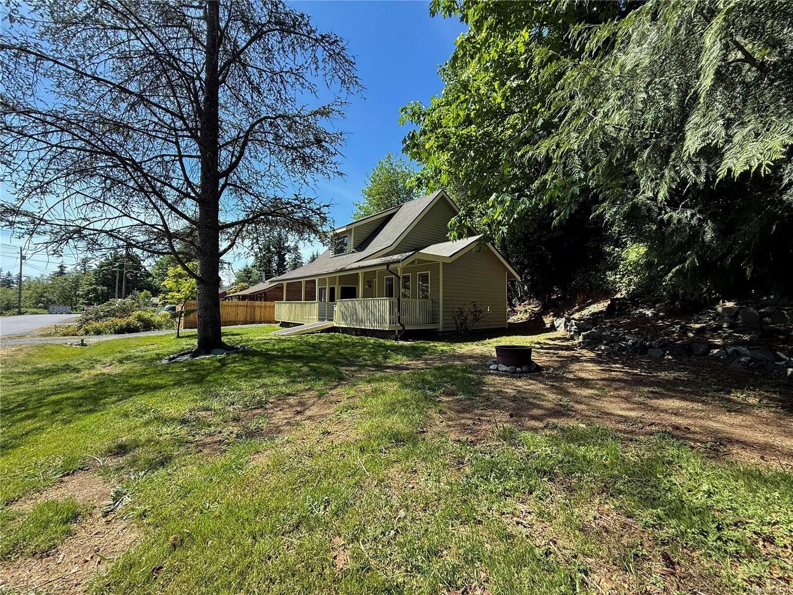 2714 Vallejo Rd, Campbell River, BC