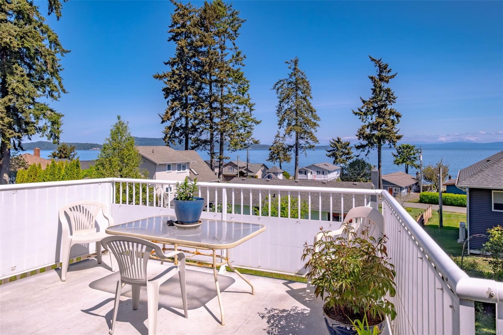 4301 Eva Rd, Bowser, BC