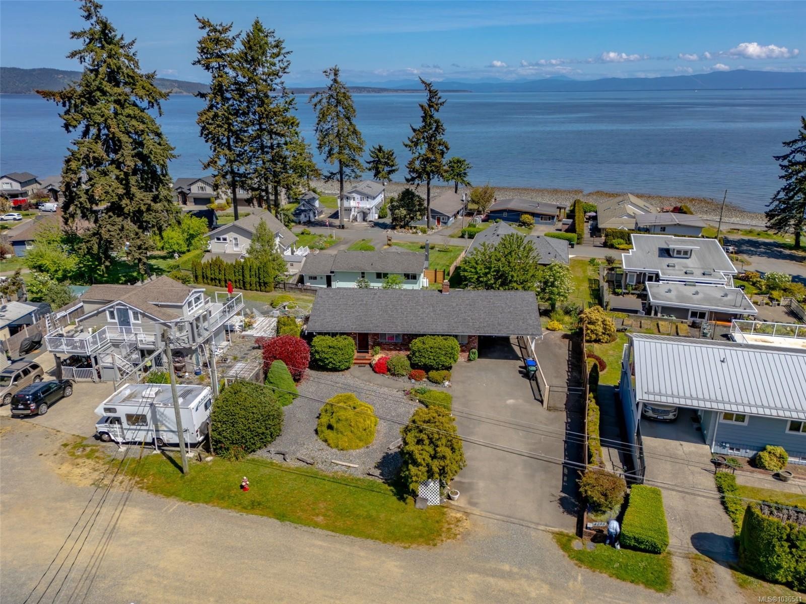 4301 Eva Rd, Bowser, BC
