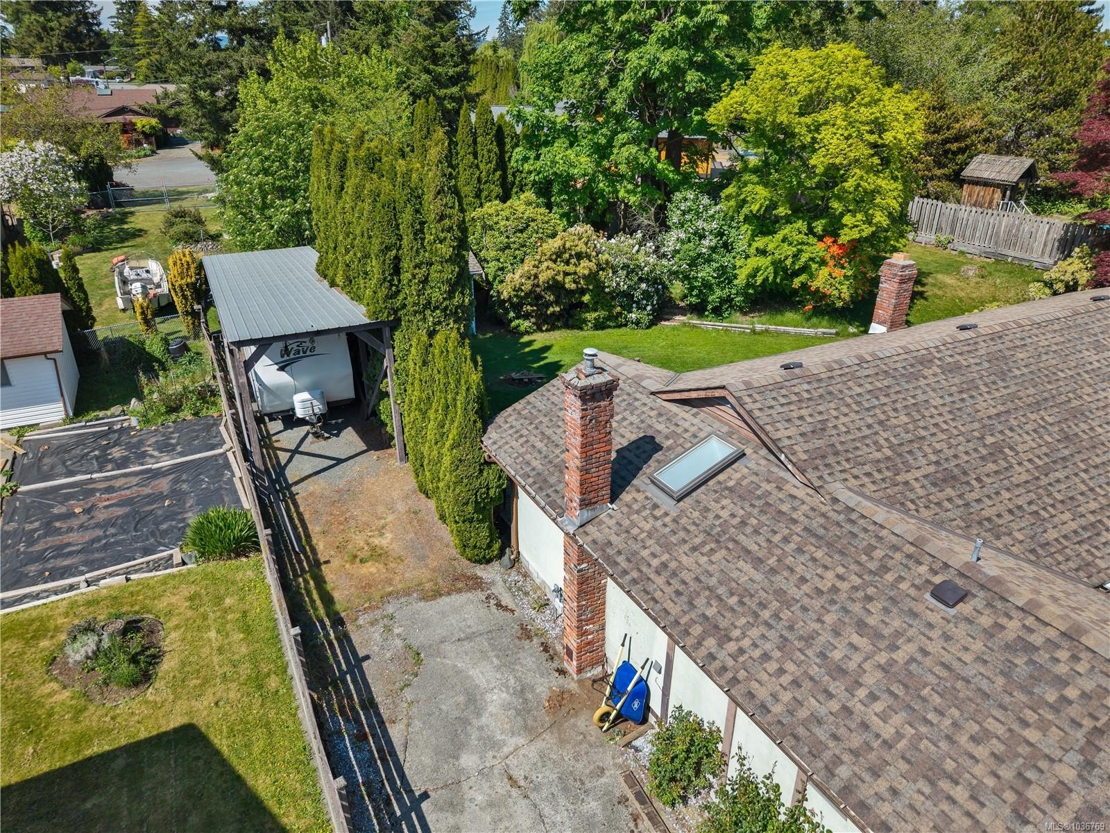 1930 Gillian Pl, Campbell River, BC
