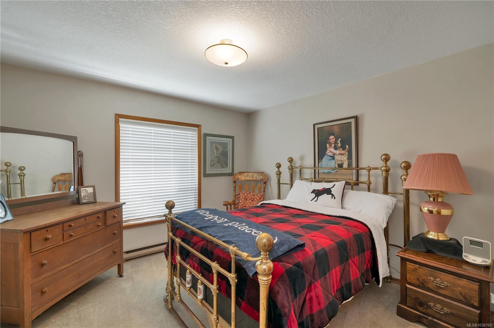 1930 Gillian Pl, Campbell River, BC