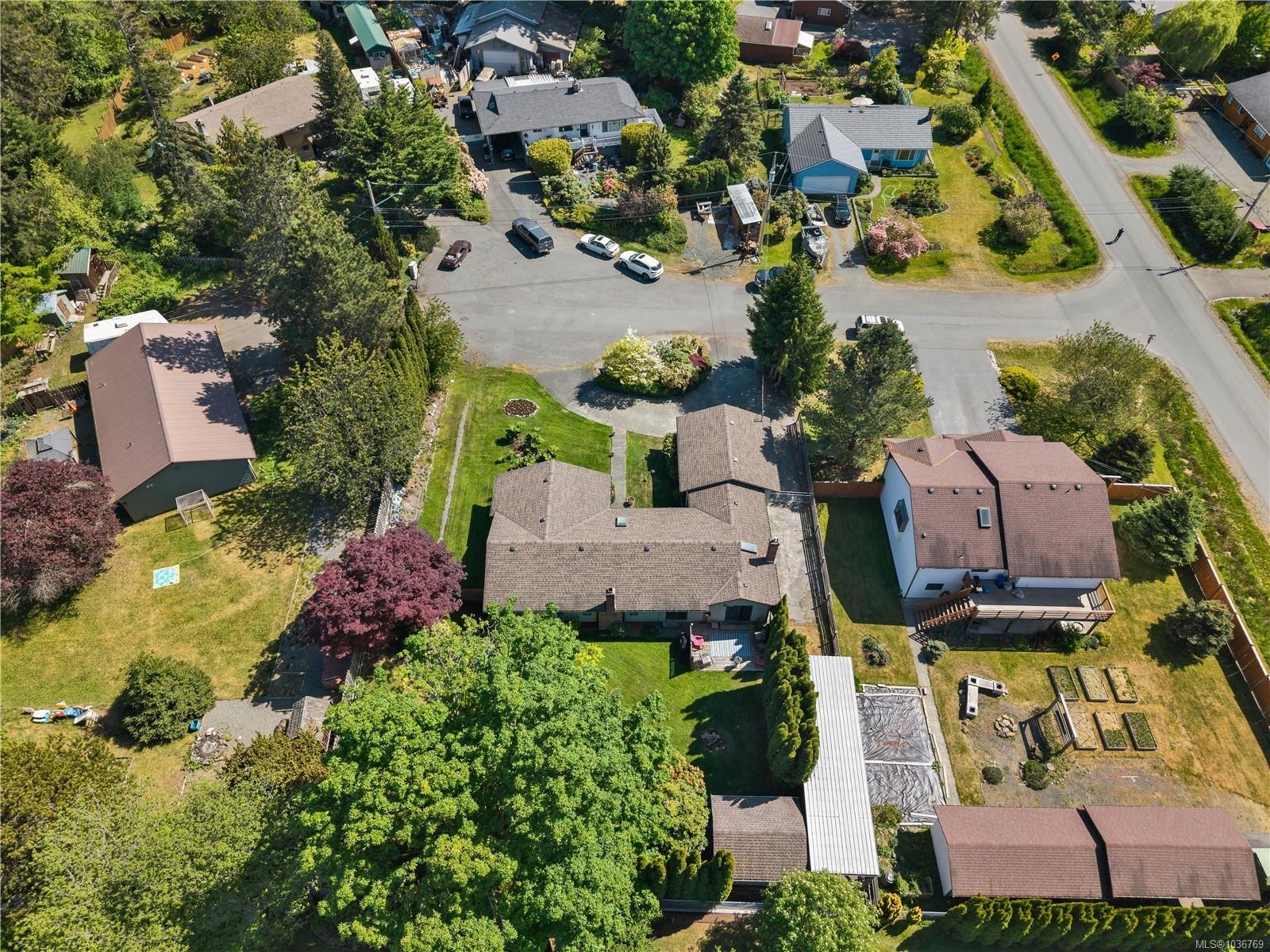 1930 Gillian Pl, Campbell River, BC