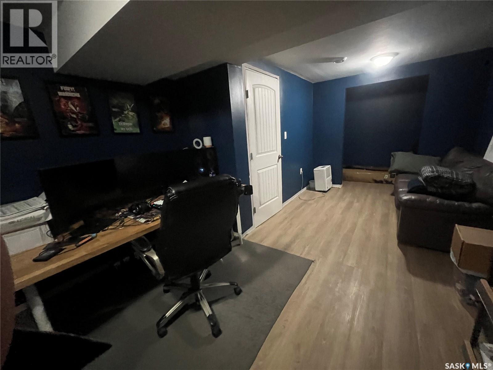1001 Carlton Drive, Esterhazy, SK - Indoor