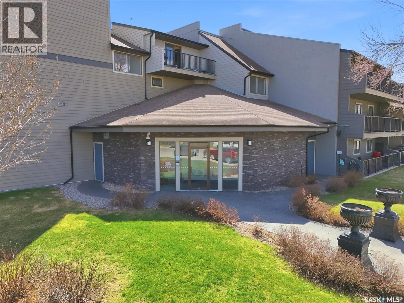 104 2233 St Henry Avenue, Saskatoon, SK - Outdoor
