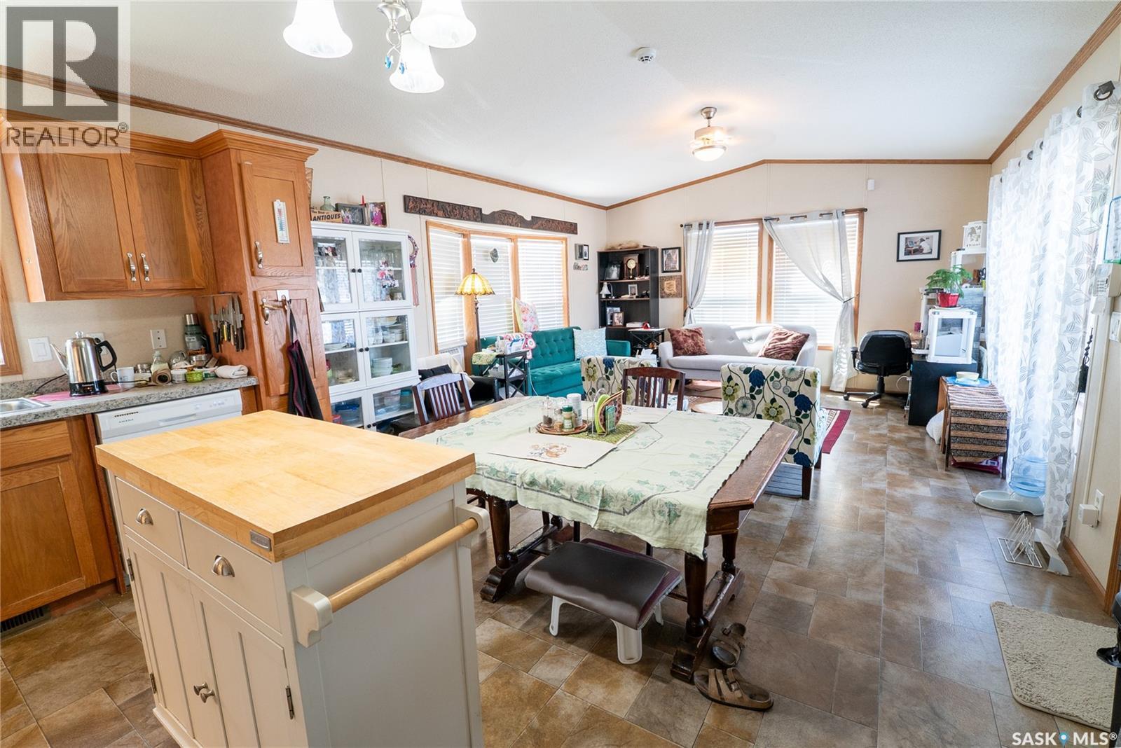 102 Herbert Street, Hawarden, SK