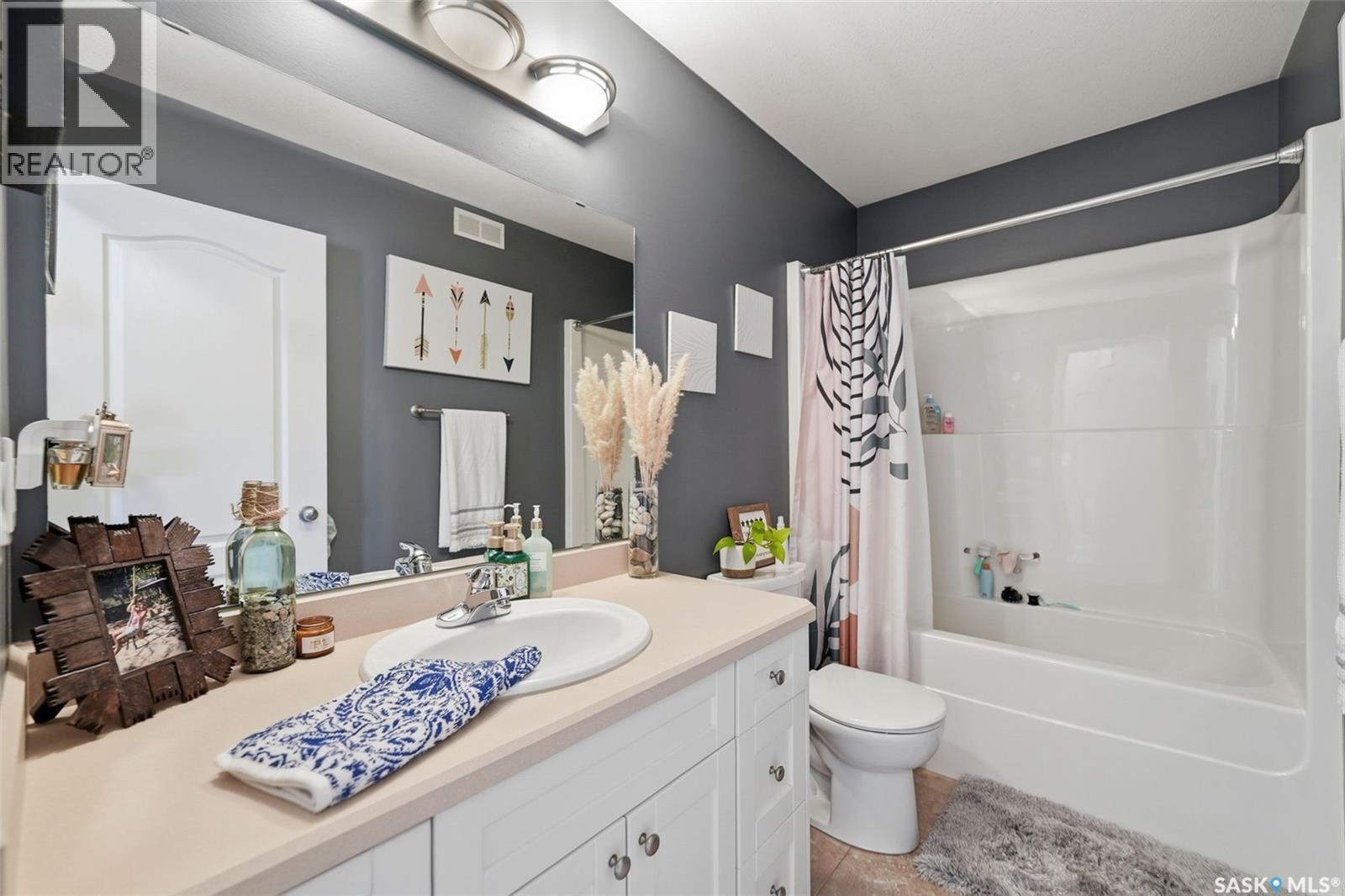139 Allwood Crescent, Saskatoon, SK - Indoor Photo Showing Bathroom