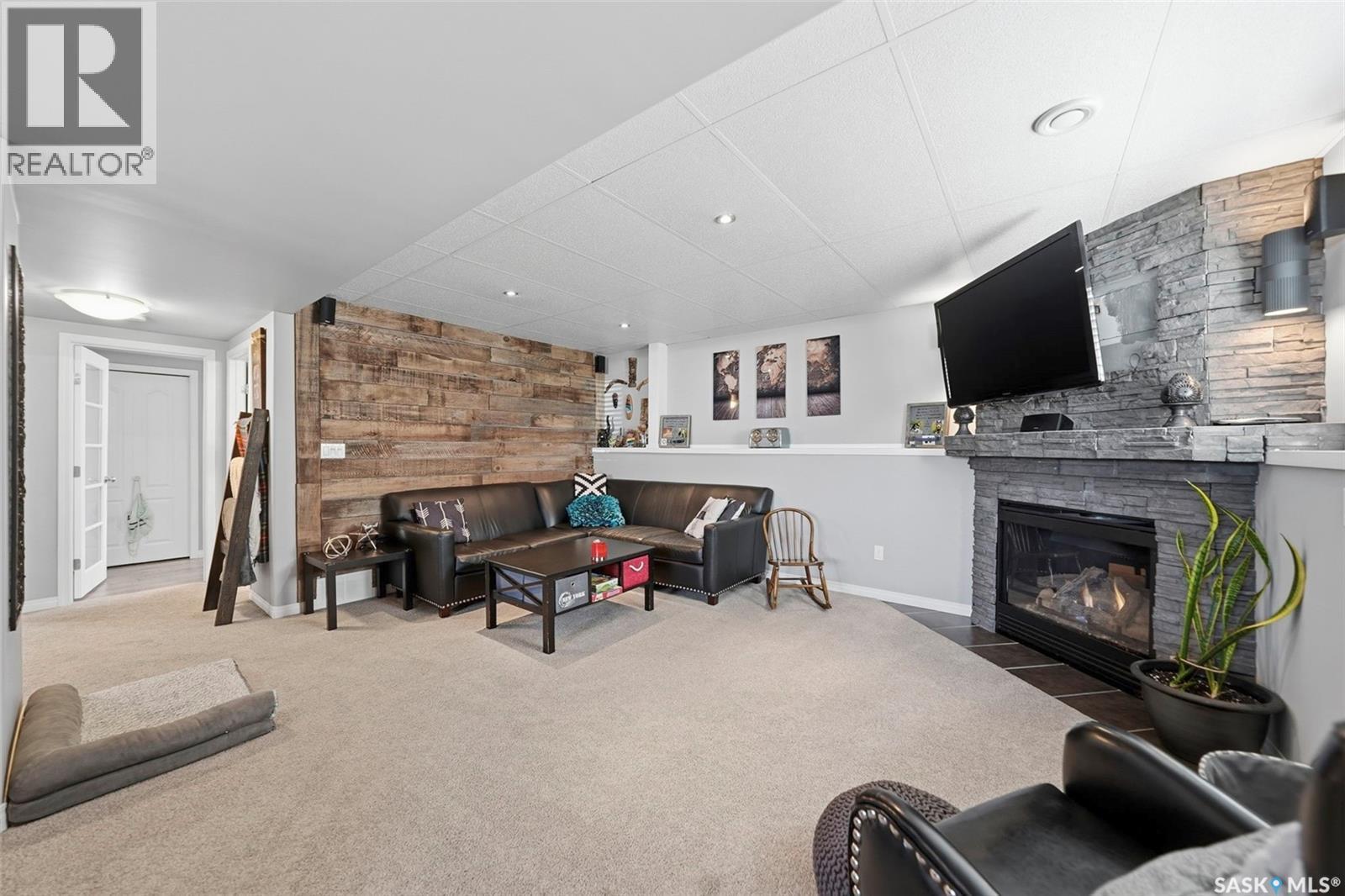 139 Allwood Crescent, Saskatoon, SK - Indoor With Fireplace