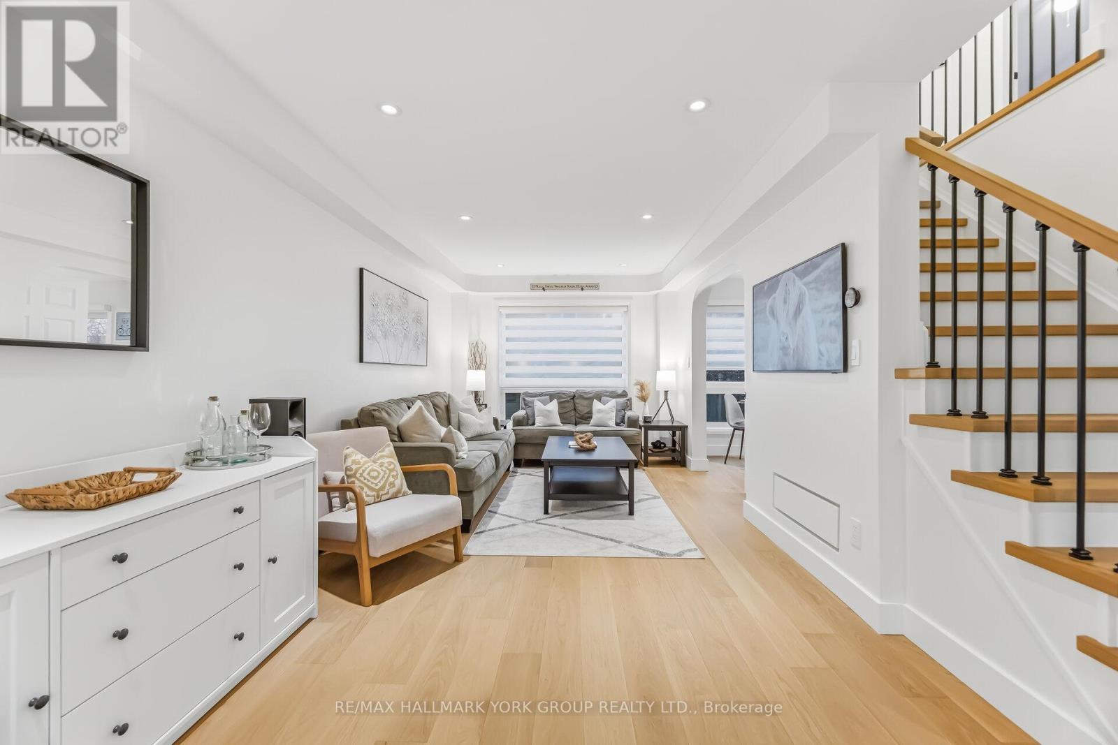 882 Mcduffe Crescent, Milton, ON - Indoor