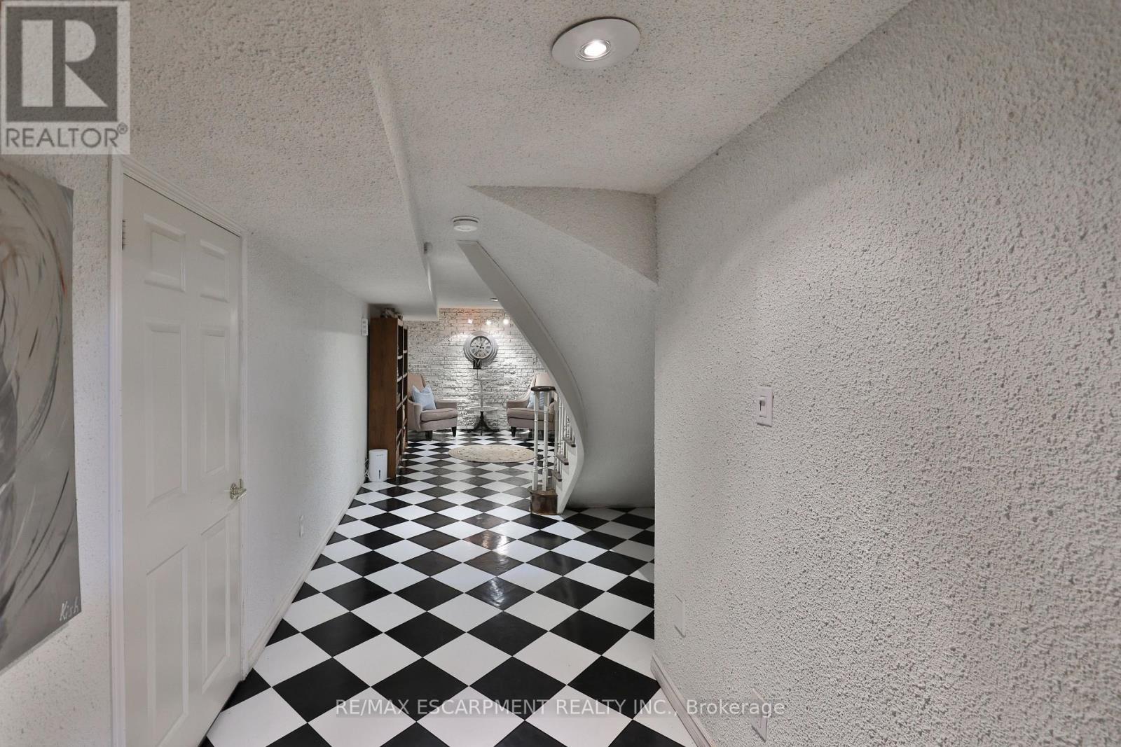 3555 Kingbird Court, Mississauga, ON - Indoor Photo Showing Other Room