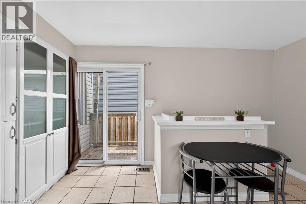 190 Campbell Avenue, Hamilton, ON - Indoor Photo Showing Bathroom