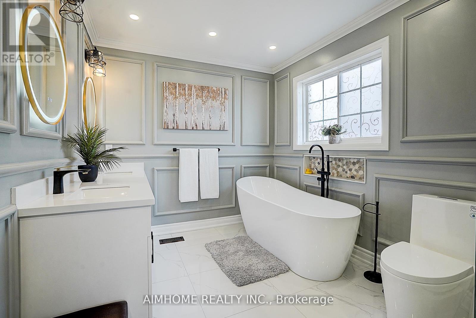 901 Eagle Ridge Drive, Oshawa, ON - Indoor Photo Showing Bathroom