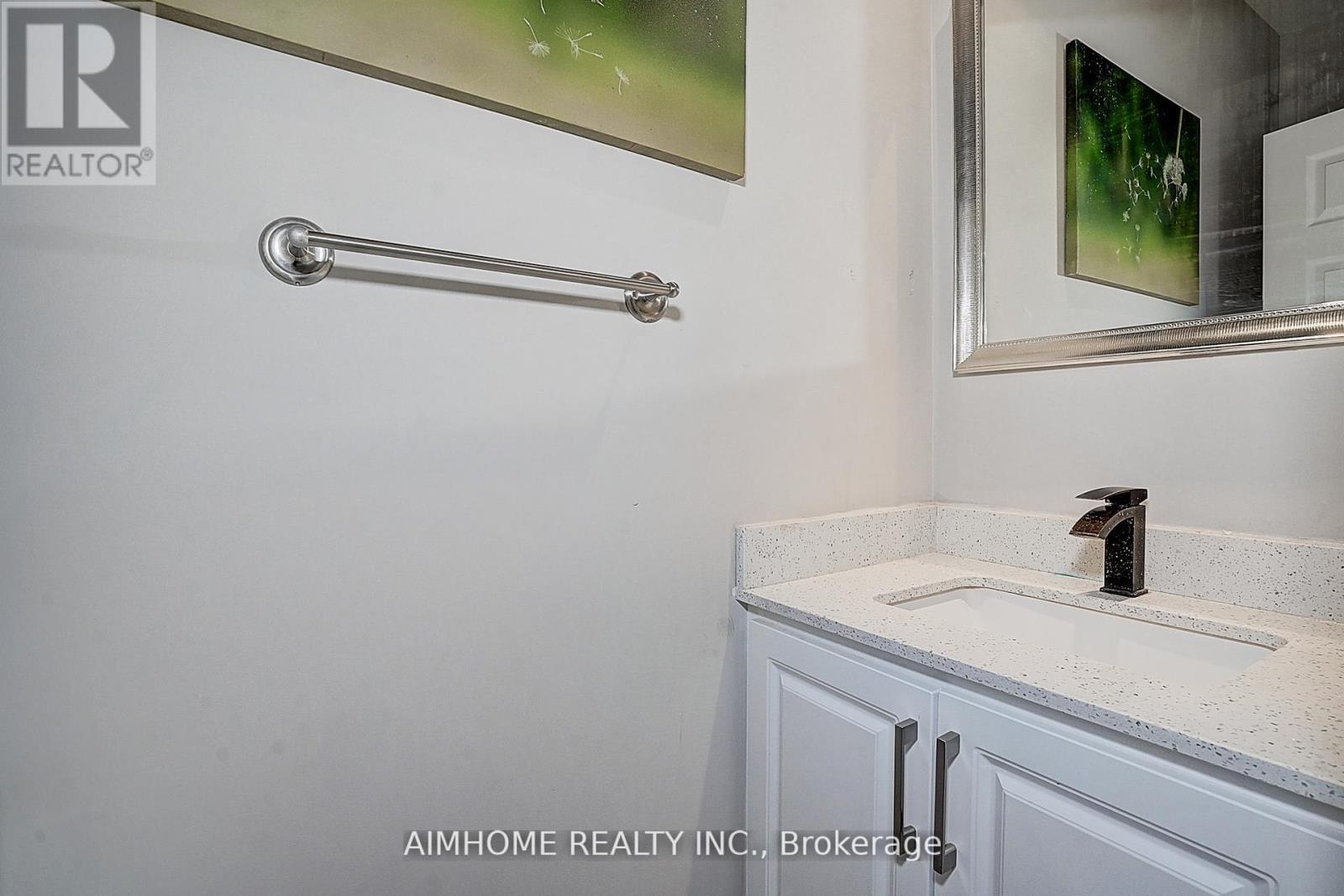 901 Eagle Ridge Drive, Oshawa, ON - Indoor Photo Showing Bathroom