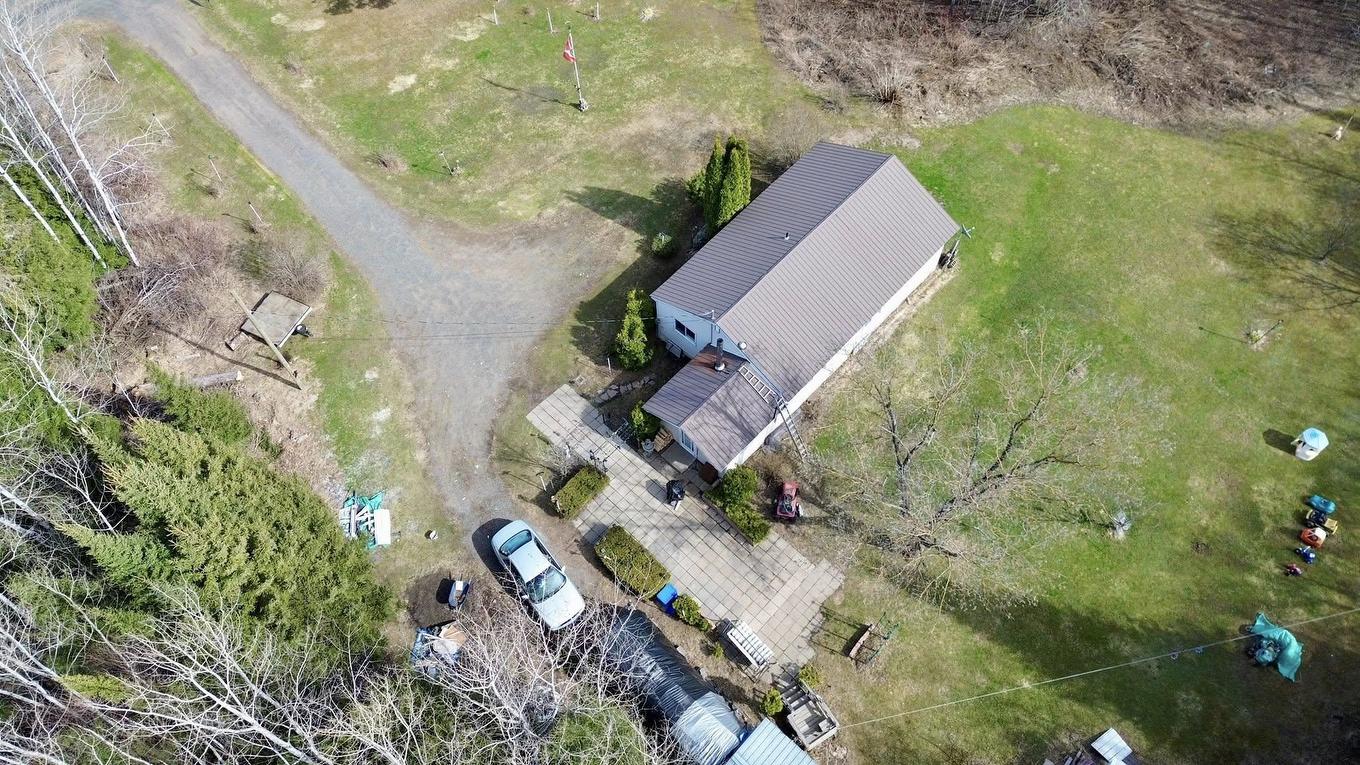 1637 Highway 595, Neebing, ON - Outdoor