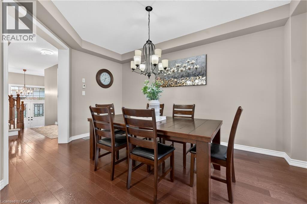 136 Whitwell Way, Binbrook, ON - Indoor Photo Showing Dining Room