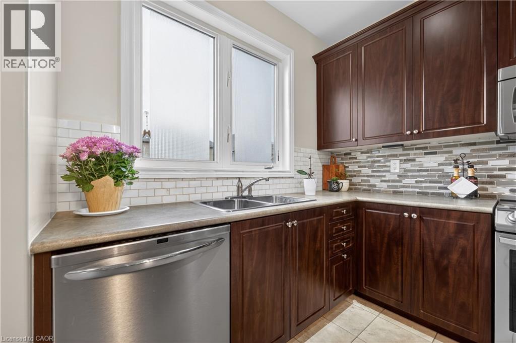136 Whitwell Way, Binbrook, ON - Indoor Photo Showing Kitchen With Double Sink