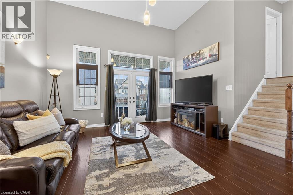 136 Whitwell Way, Binbrook, ON - Indoor Photo Showing Living Room