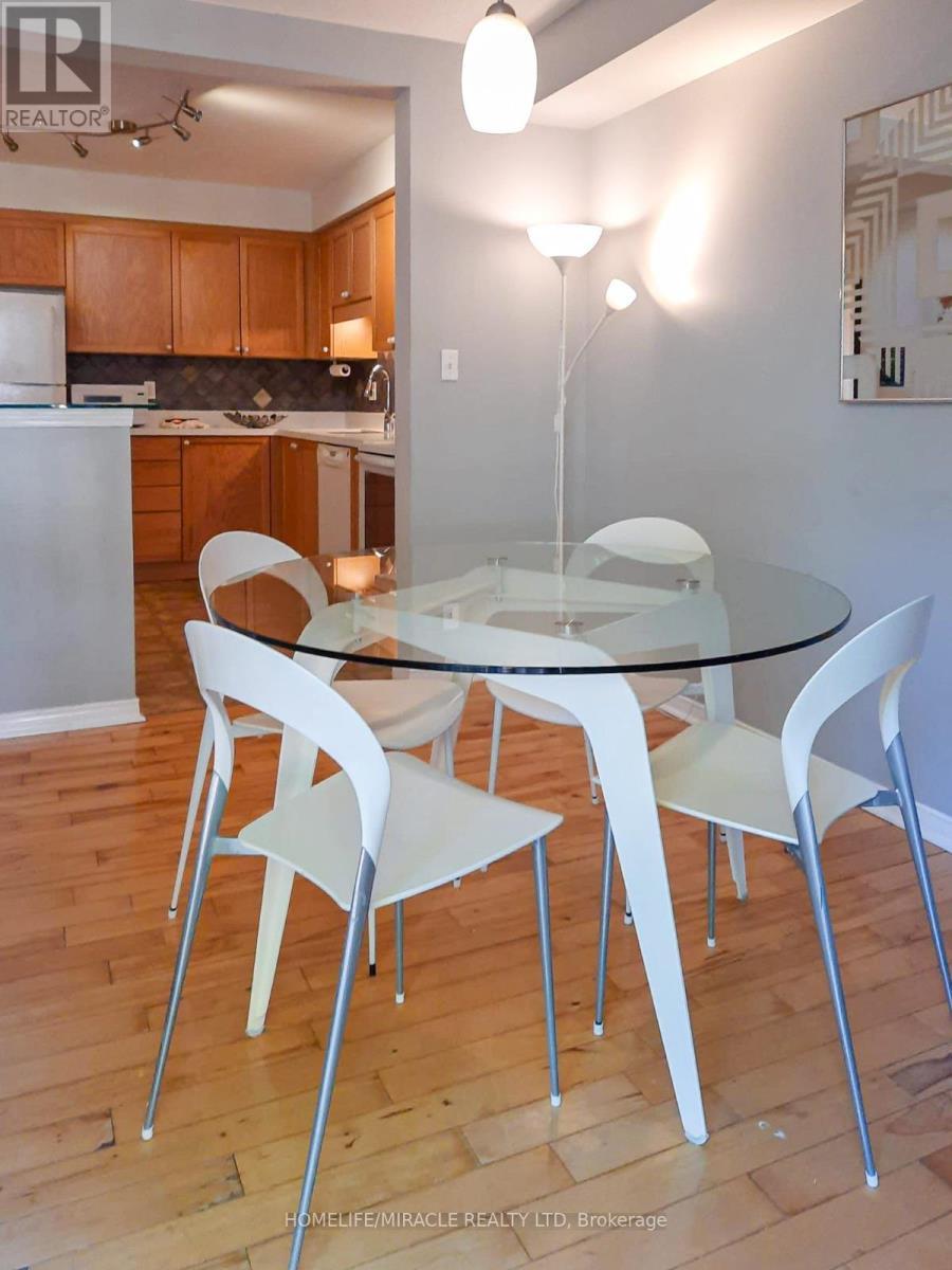 55 - 151 Clairfields Drive E, Guelph, ON