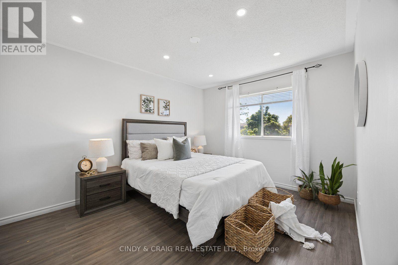 25 John Walter Crescent, Clarington, ON - Indoor Photo Showing Bedroom