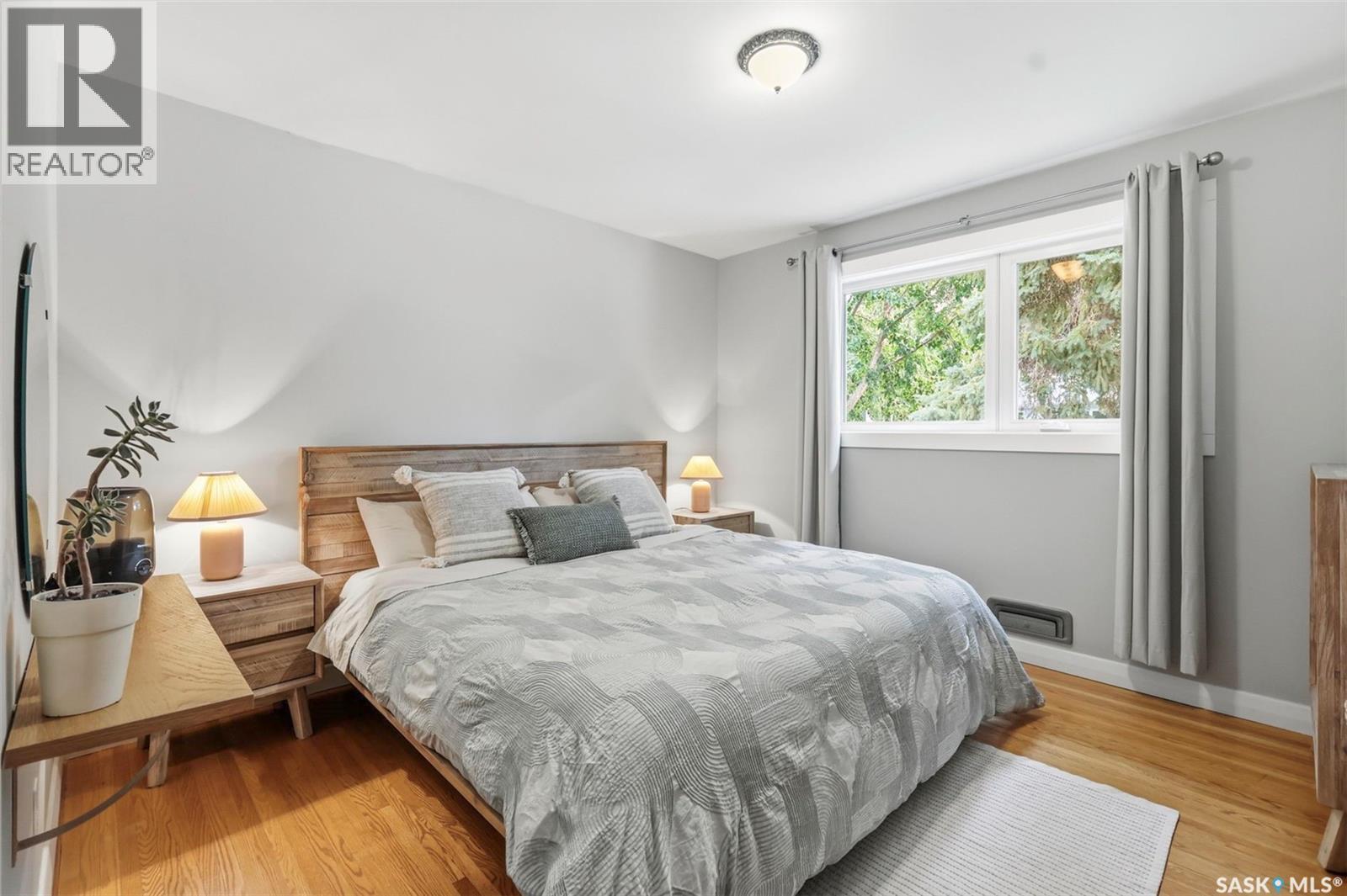 1023 2Nd Street E, Saskatoon, SK - Indoor Photo Showing Bedroom