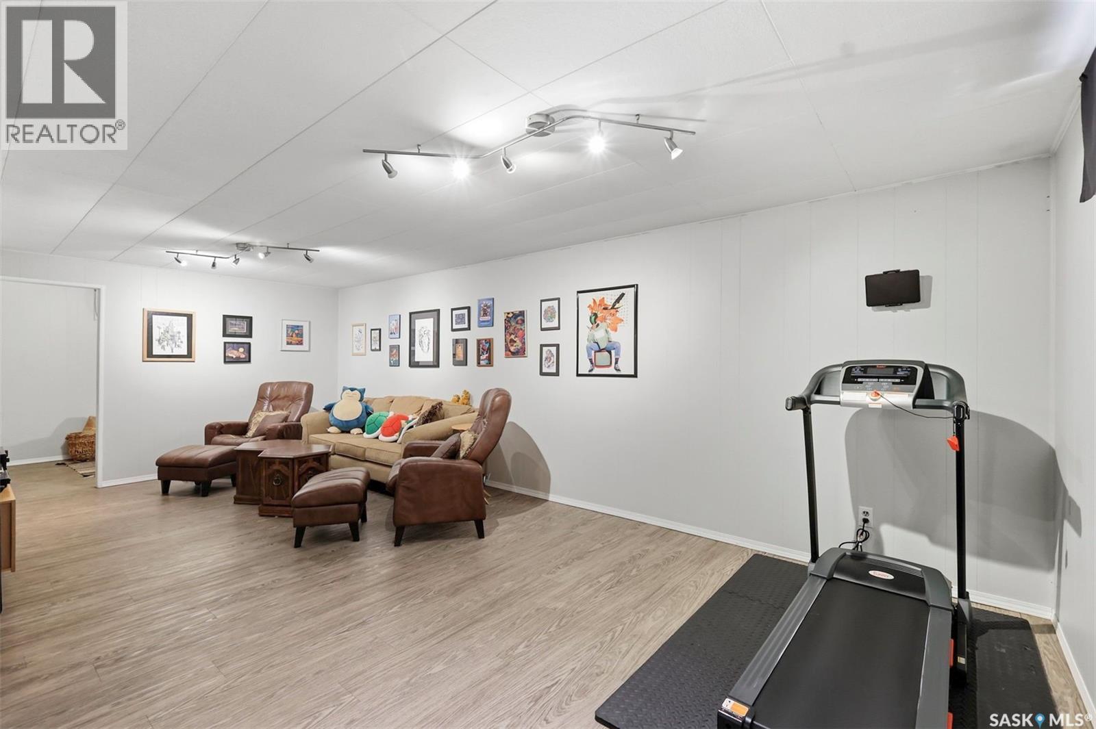1023 2Nd Street E, Saskatoon, SK - Indoor Photo Showing Gym Room