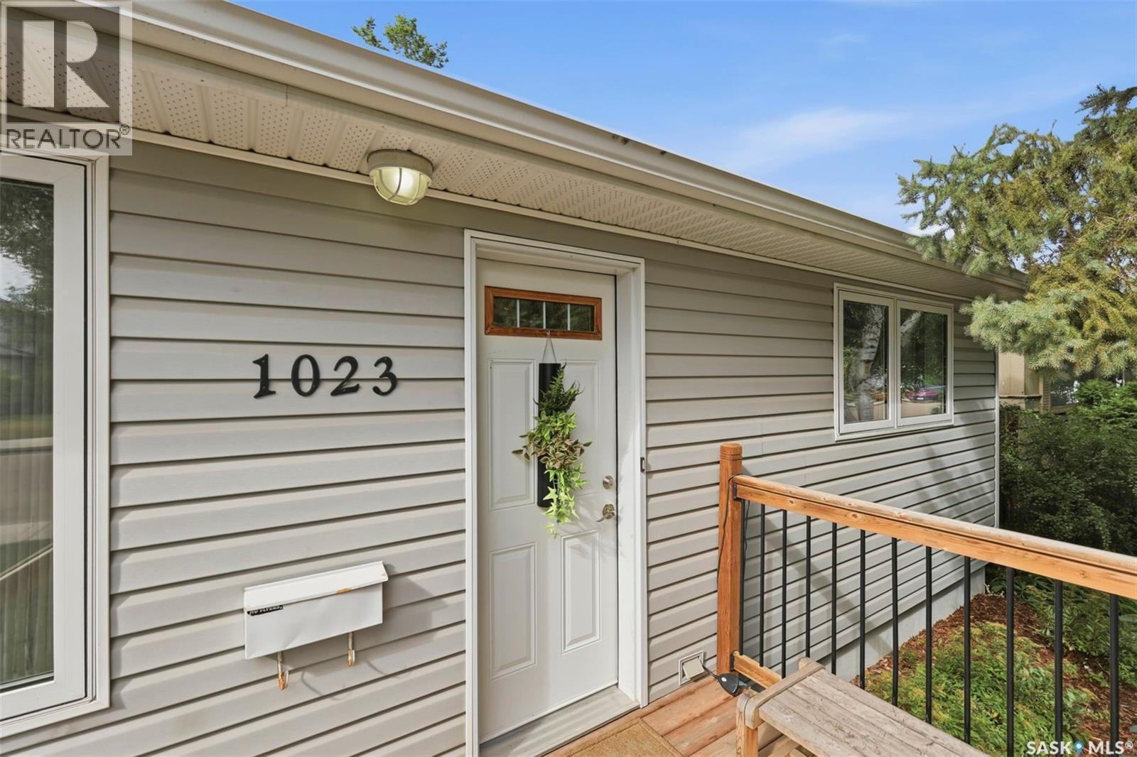 1023 2Nd Street E, Saskatoon, SK - Outdoor With Exterior