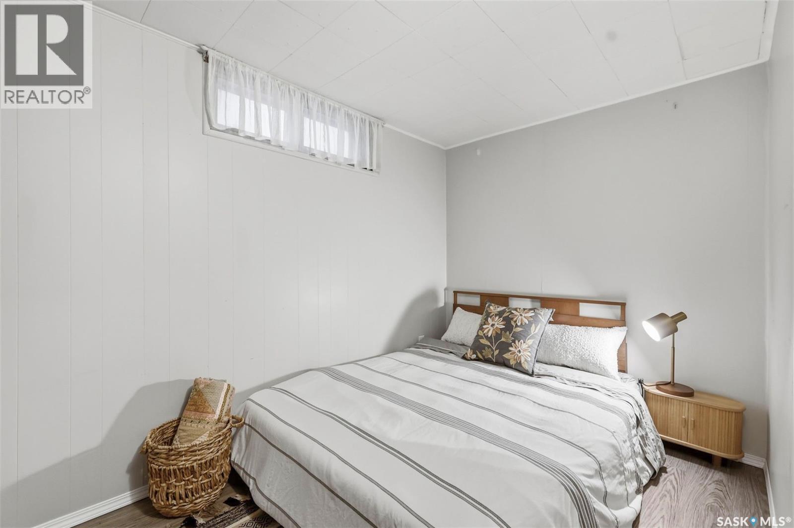1023 2Nd Street E, Saskatoon, SK - Indoor Photo Showing Bedroom